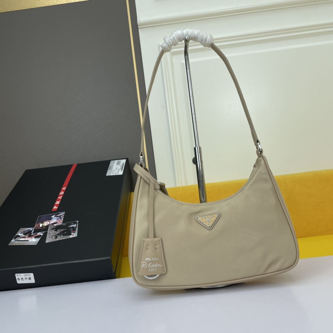 Pra*a top handle bags